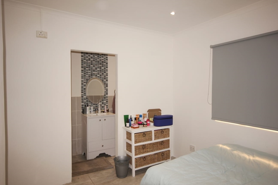 2 Bedroom Property for Sale in Muizenberg Western Cape